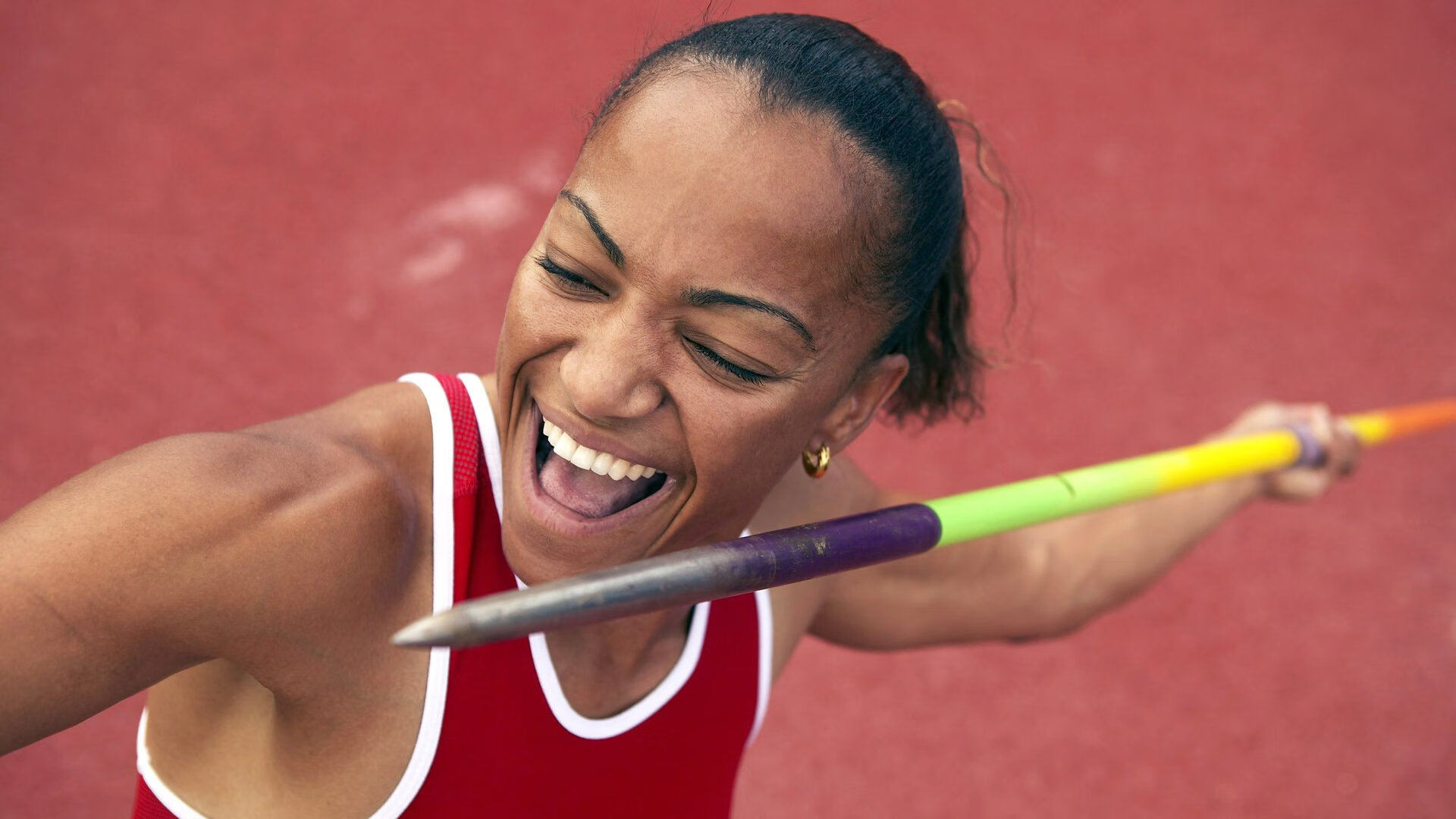 中美蝶泳前100米对比：美方领先更稳，美国百米蝶泳