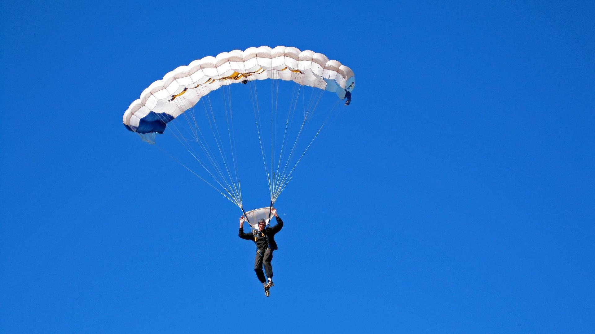 基层青训基地缺乏科技辅助设施,基层青训基地缺乏科技辅助设施的原因